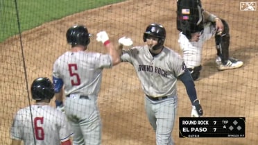 Justin Foscue crushes his 2nd homer of the game