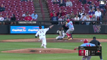 Jesús Báez homers (2) on a fly ball to left field. Rainiel Rodriguez scores.