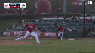 Ronald Rosario singles on a sharp line drive to right fielder Will Taylor. Miguel Bleis scores. Throwing error by right fielder Will Taylor.