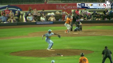 Leo De Vries doubles (21) on a sharp line drive to center fielder Druw Jones. Casey Yamauchi scores. Devin Taylor to 3rd.