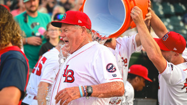 Bats Rally Late For Pat Kelly's 2,000th Win