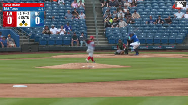 Carlos Medina In play, run(s) to Erick Torres