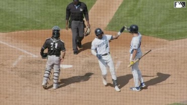 Roberto Campos clubs his 10th homer of the season