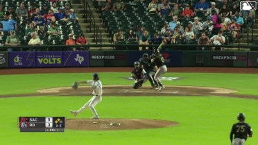 Robby Ahlstrom In play, run(s) to Logan Porter