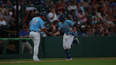 Homers by Miller and Ward Send Comets to 8-2 Win