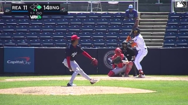 TT Bowens homers (1) on a fly ball to right center field. Wyatt Young scores.