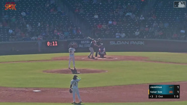 Jonny Farmelo's solo home run 