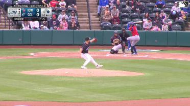 Ben Cowles homers (2) on a fly ball to left field. Chas McCormick scores.