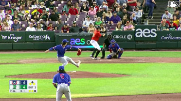 Koen Moreno Ball to Jack Moss