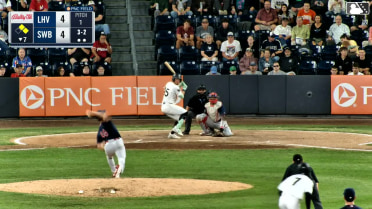 Max Lazar In play, run(s) to Oswaldo Cabrera