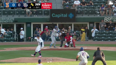 Ryan Clifford singles on a ground ball to right fielder Bryan De La Cruz. Tyrone Taylor scores. Ronny Mauricio to 3rd.