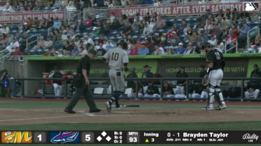 Rays No. 3 prospect Brayden Taylor's solo homer