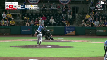 Cooper Flemming doubles (1) on a sharp line drive to right fielder Jay McQueen. Alberth Palma scores. Slater de Brun to 3rd.