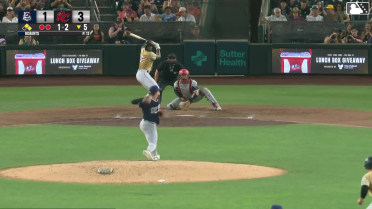 Austin Roberts In play, run(s) to Bo Davidson