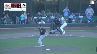 Jose Siri doubles (4) on a sharp line drive to center fielder Turner Hill. Donovan Walton scores. Niko Kavadas to 3rd.