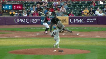 Carter Rustad In play, run(s) to Viandel Pena