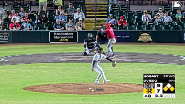 Adolfo Oviedo In play, run(s) to Jonathan Hogart