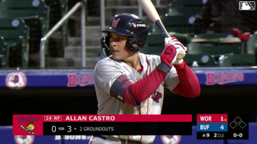 Mikey Romero homers (2) on a fly ball to right field. Anthony Seigler scores.