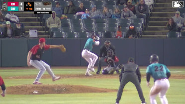 Carter Young homers (1) on a fly ball to right center field. Ethan Anderson scores. Griff O'Ferrall scores.