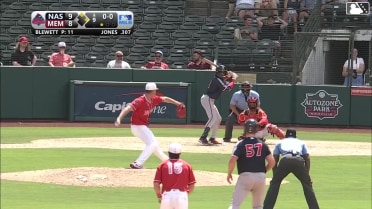 Greg Jones doubles (5) on a line drive to right fielder Colton Ledbetter. Luke Adams scores. Jeferson Quero to 3rd.