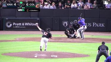 Karson Simas doubles (5) on a fly ball to right fielder Patrick Clohisy. Ariel Armas scores.