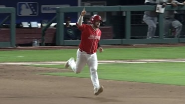 Jimmy Crooks' solo home run (5)