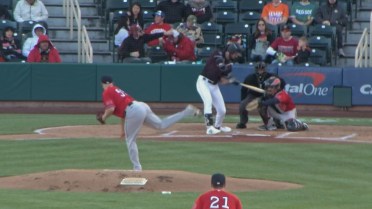 Merrill Kelly fans two in rehab start