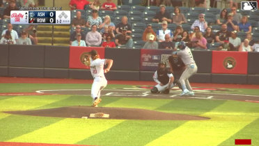 Narbe Cruz homers (1) on a fly ball to left center field.