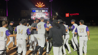 Tena and Mena shrink Giants in Grizzlies’ 5-4 (10) walk-off dub