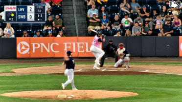 Brian Keller In play, run(s) to Yanquiel Fernández