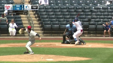 Jake Gelof doubles (5) on a line drive to left fielder Spencer Nivens. Zyhir Hope scores.