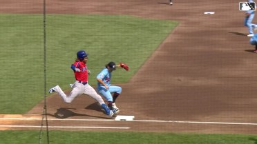 St. Paul infield with heads-up play off deflection