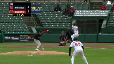 Wyatt Olds In play, run(s) to Andrew Pinckney