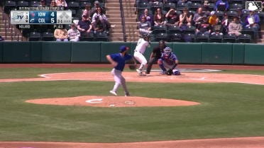 Cooper Ingle homers (3) on a fly ball to right field.