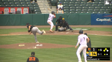 Daniel Lloyd In play, run(s) to Eddie Micheletti Jr.