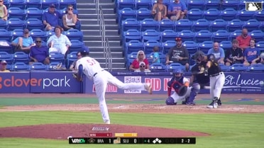 Pirates prospect Derek Berg gets his first career hit