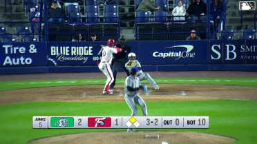 Austin Murr homers (1) on a fly ball to right field. Raylin Heredia scores.