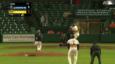 Kervin Castro In play, run(s) to Yohandy Morales