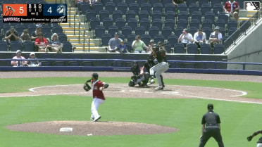 Stiven Martinez singles on a line drive to right fielder Handelfry Encarnacion. RJ Austin scores. Stiven Martinez to 2nd. Stiven Martinez advances to 2nd, on a fielding error by right fielder Handelfry Encarnacion.