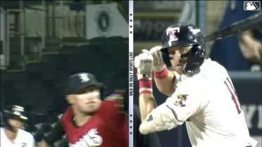 Beau Burrows In play, run(s) to Andrew Navigato