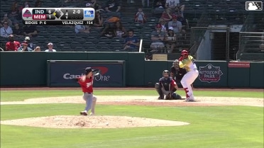 Nelson Velázquez homers (3) on a fly ball to center field. César Prieto scores.