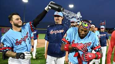 Indians Rally for Thrilling 5-4 Walk-Off Win