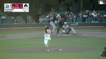 Grant McCray hits a grand slam (2) to right field. Bryce Eldridge scores. Buddy Kennedy scores. Victor Bericoto scores.