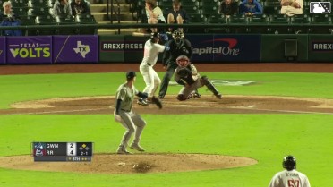 Trevor Hauver singles on a sharp line drive to right fielder José Azocar. Alejandro Osuna scores.