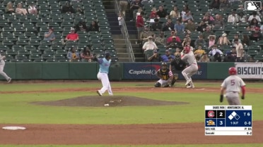 Gary Gill Hill In play, run(s) to Shane Sasaki