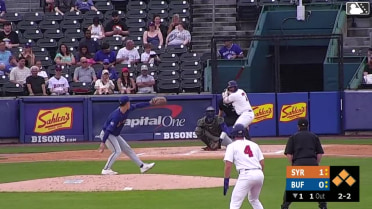 Jonah Tong In play, run(s) to Davis Schneider