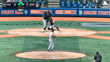 Roderick Arias triples (2) on a ground ball to right fielder Yohairo Cuevas. Josue Gonzalez scores. Luis Durango scores. Robbie Burnett scores.
