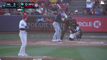 Wallace Clark homers (5) on a line drive to right field. Ivan Luciano scores.