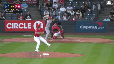 Tommy Hopfe singles on a soft ground ball to shortstop Eric Snow. Robert Calaz scores. Clayton Gray to 2nd.