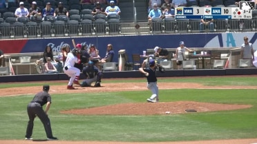 Junior Franco homers (3) on a fly ball to right field. Gavin Logan scores.